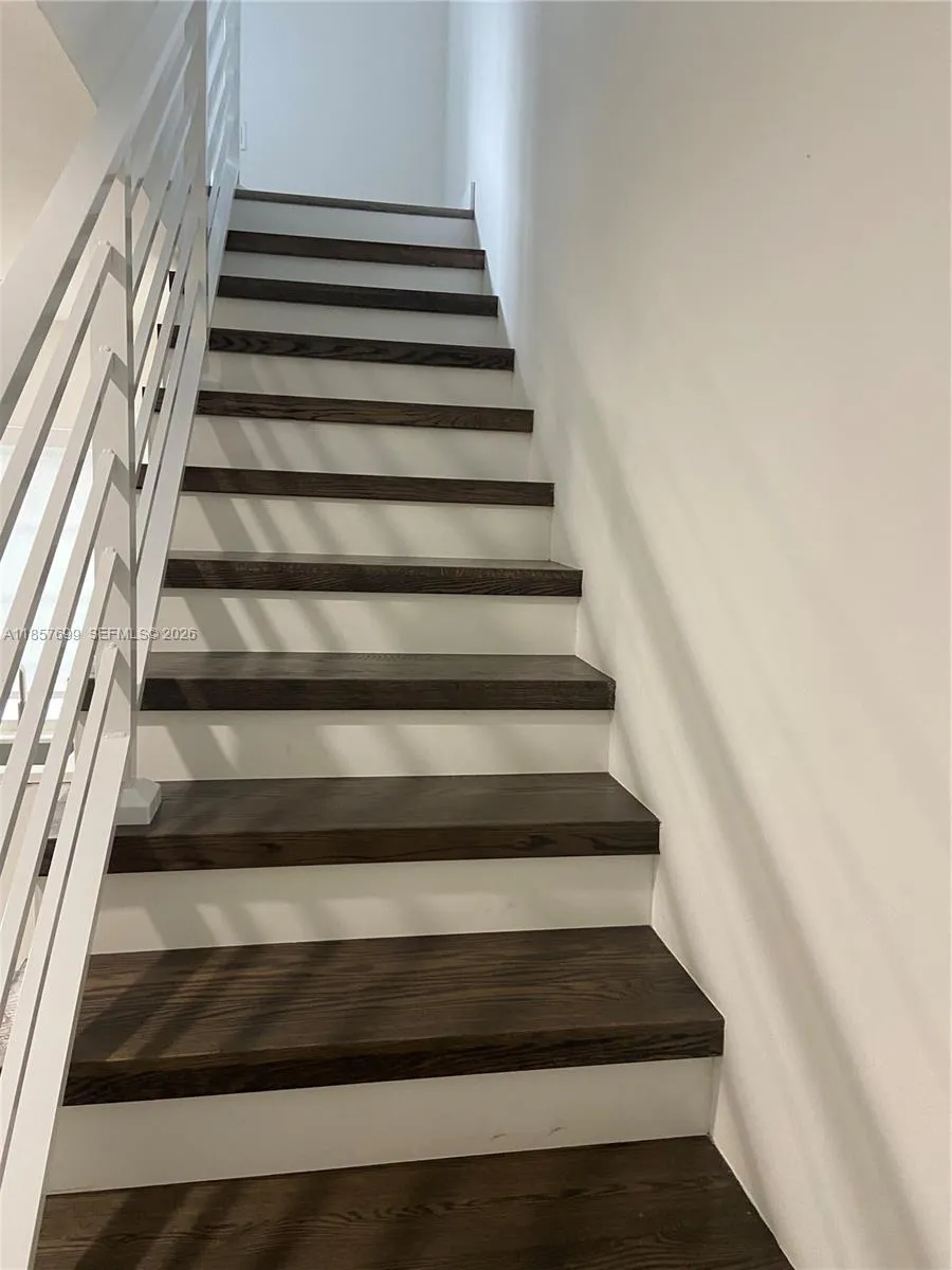 1610 Euclid Ave # A105, Miami Beach FL 33139