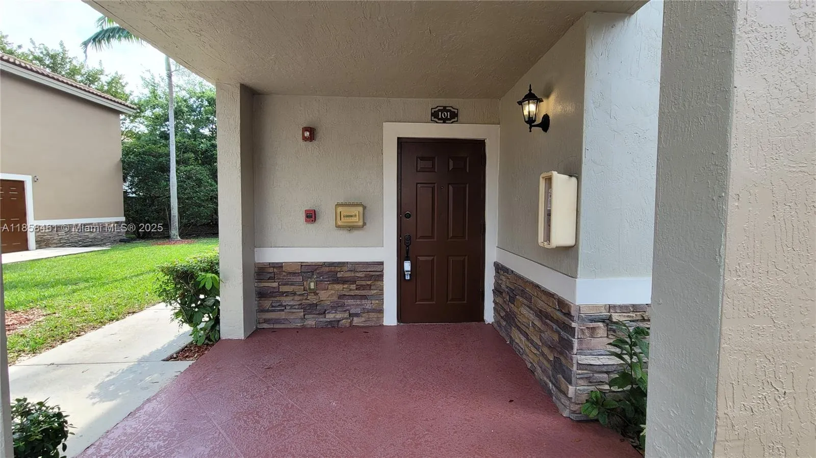 22731 SW 88th Pl # 101, Cutler Bay FL 33190