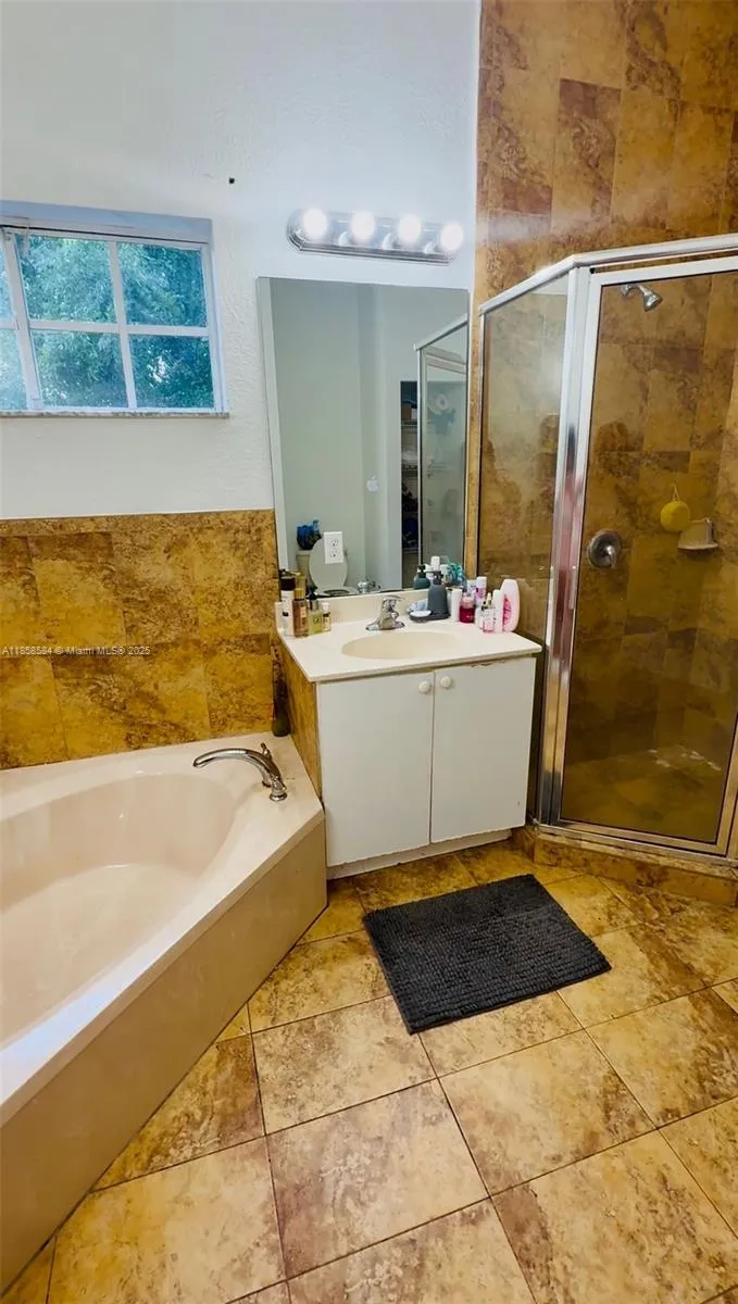 20318 SW 87th Ct, Cutler Bay FL 33189