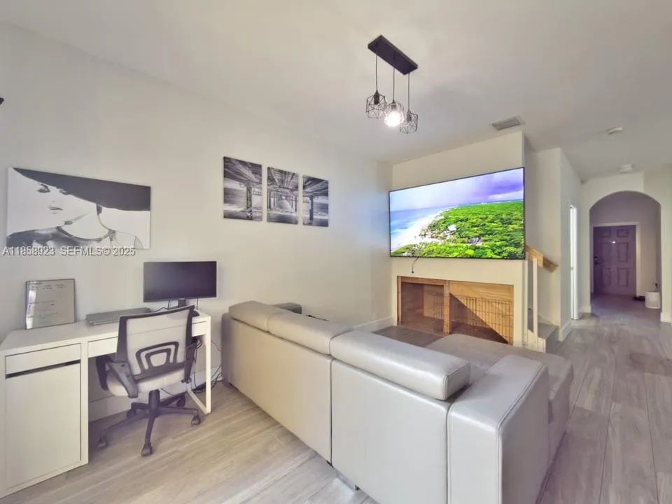 8930 SW 224th Ter, Cutler Bay FL 33190