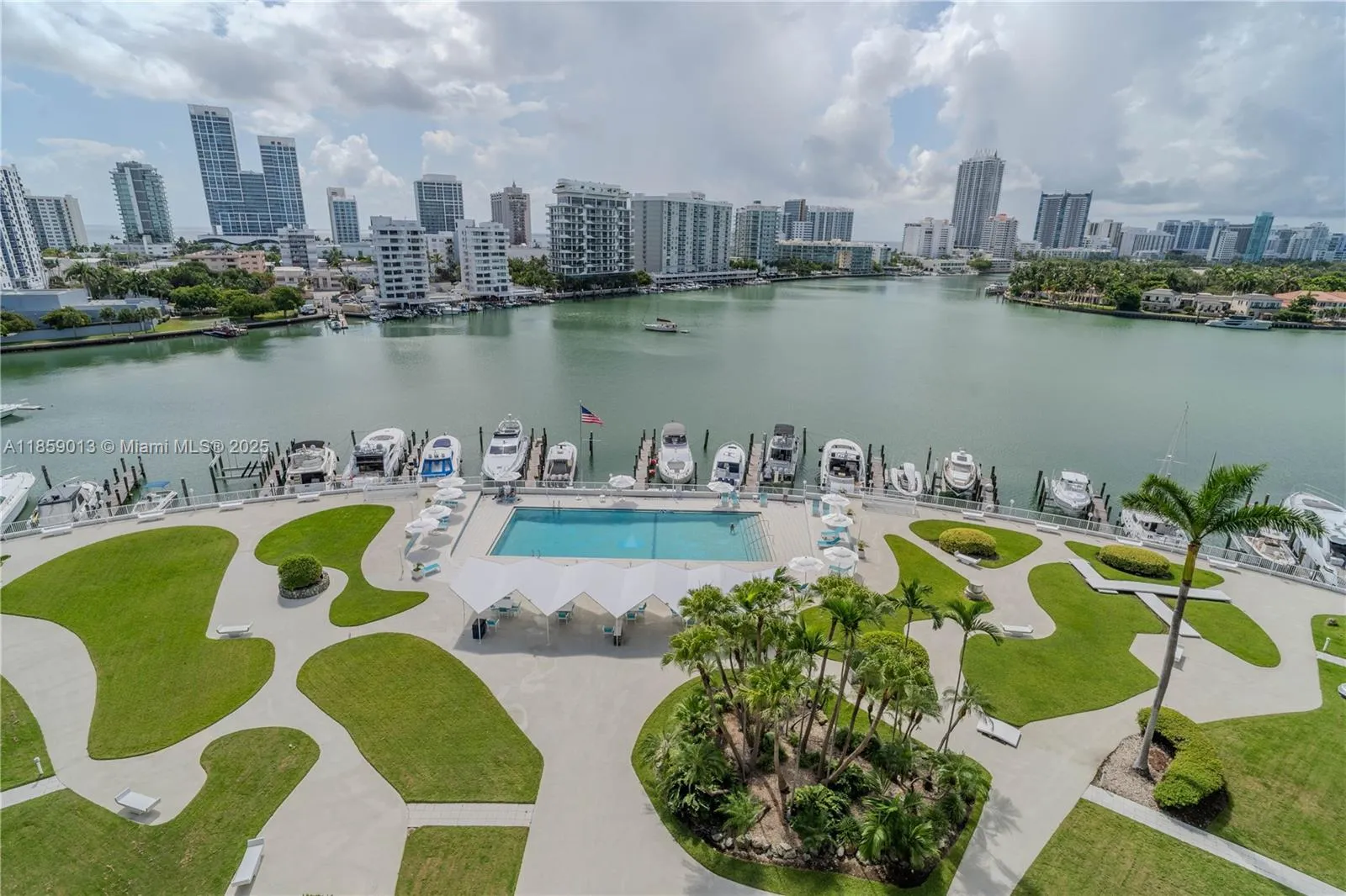 900 Bay Dr # 914, Miami Beach FL 33141