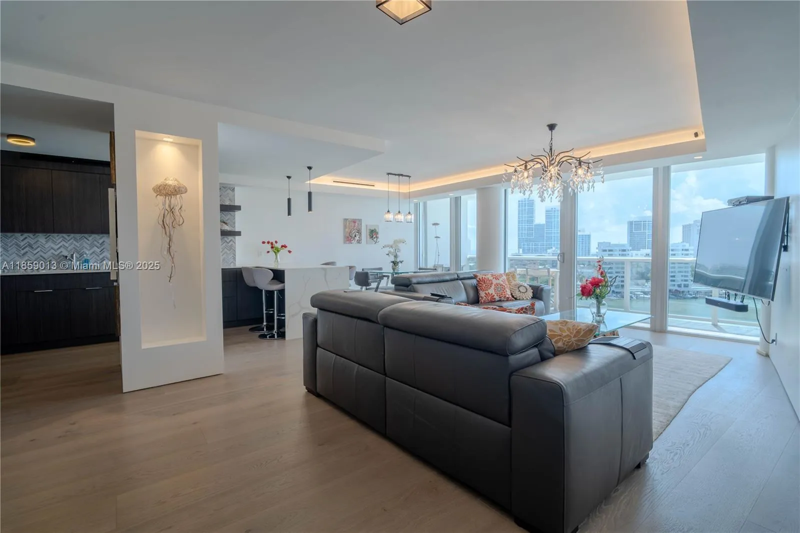 900 Bay Dr # 914, Miami Beach FL 33141