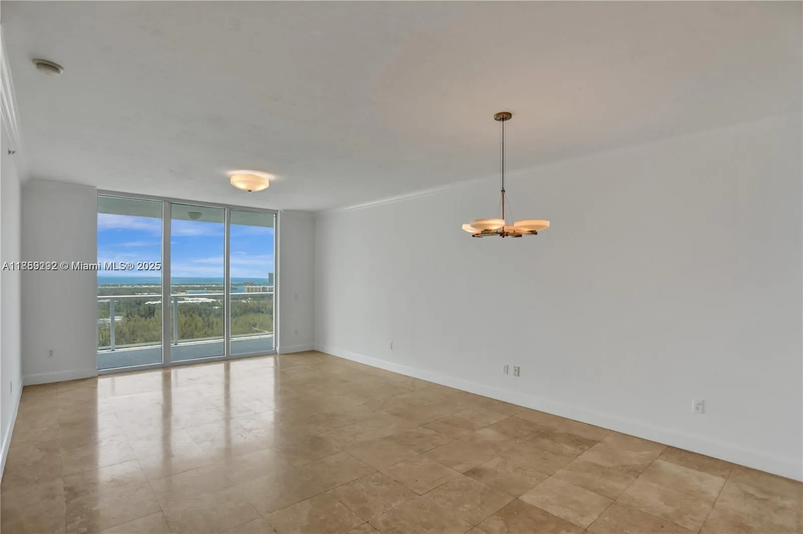 3 bedroom 3 bath for sale at 15051 Royal Oaks Ln # 2603, North Miami FL 33181