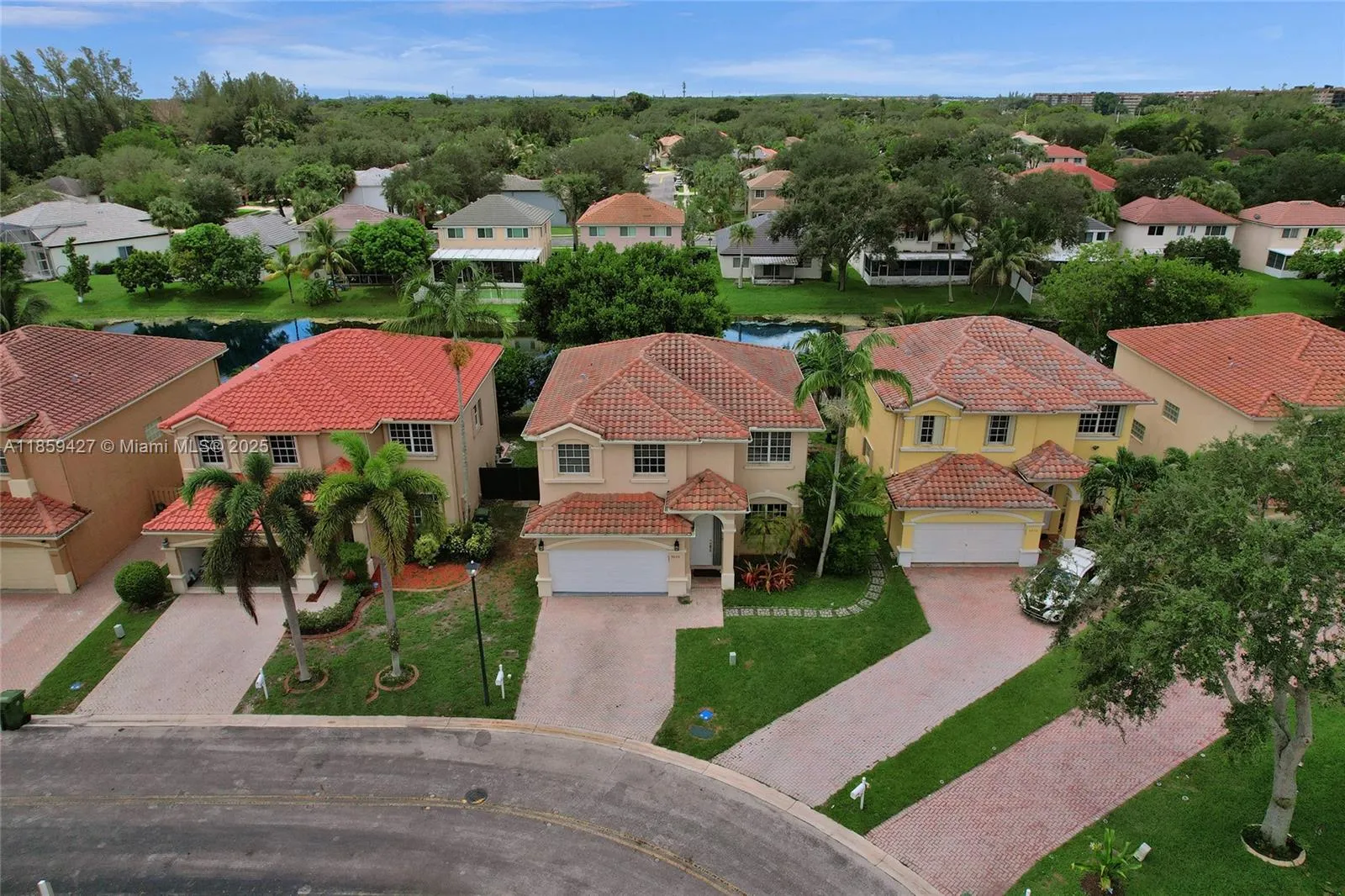 9860 NW 20th Ct, Pembroke Pines FL 33024