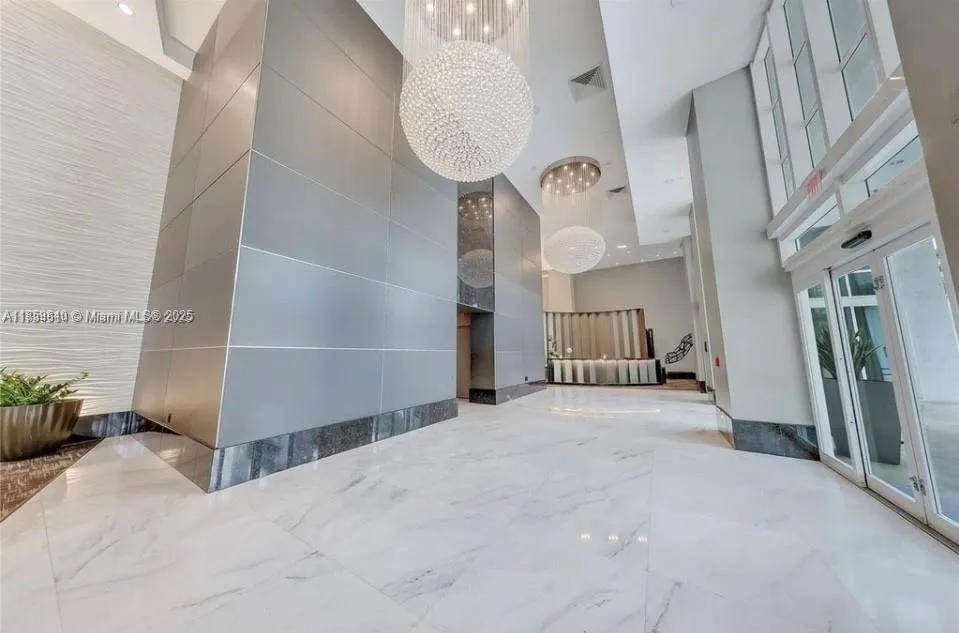 951 Brickell Ave # 3609, Miami FL 33131