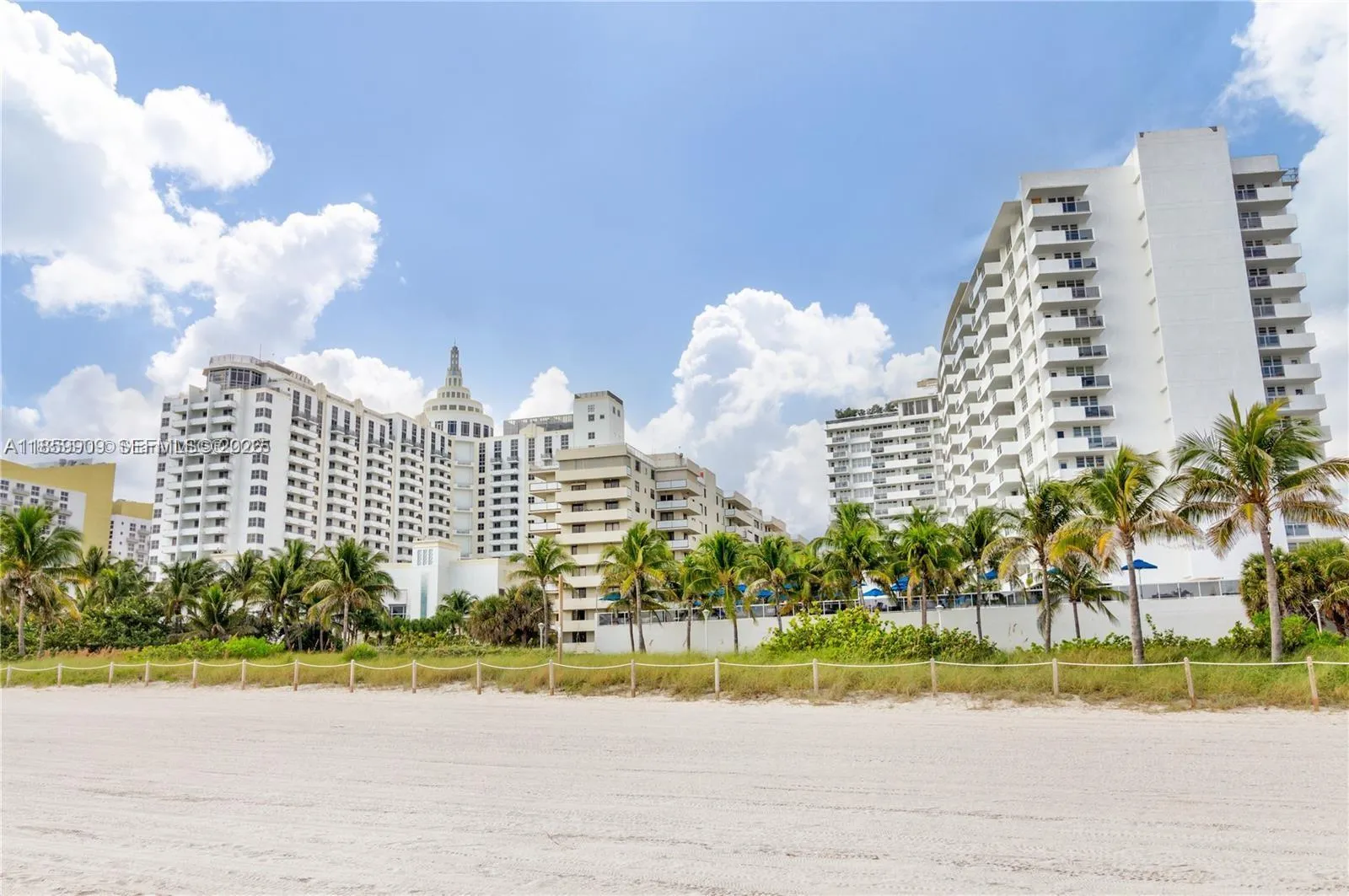 1 bedroom 1 bath for sale at 1621 Collins Ave # 404, Miami Beach FL 33139