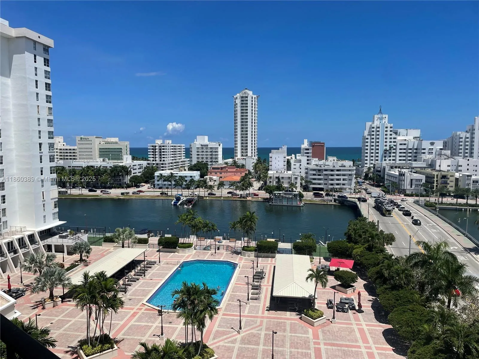 2 bedroom 2 bath for sale at 4101 Pine Tree Dr # 925, Miami Beach FL 33140