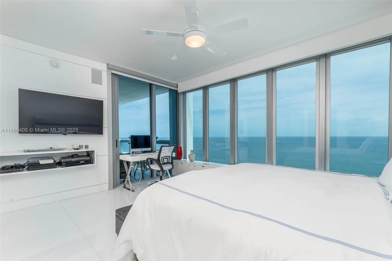 6899 Collins Ave # 1905, Miami Beach FL 33141