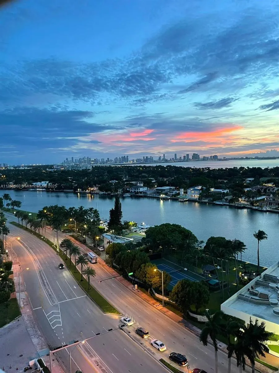 5445 Collins Ave, Miami Beach FL 33140