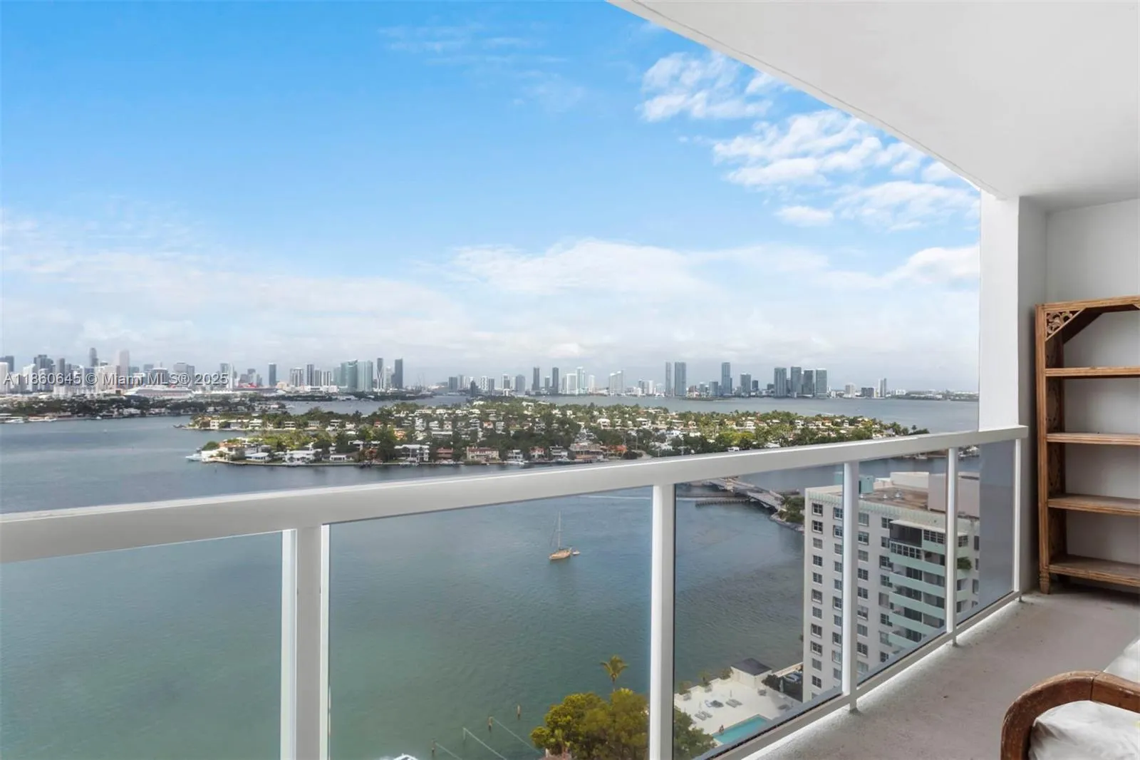2 bedroom 2 bath for sale at 9 Island Ave # 2304, Miami Beach FL 33139
