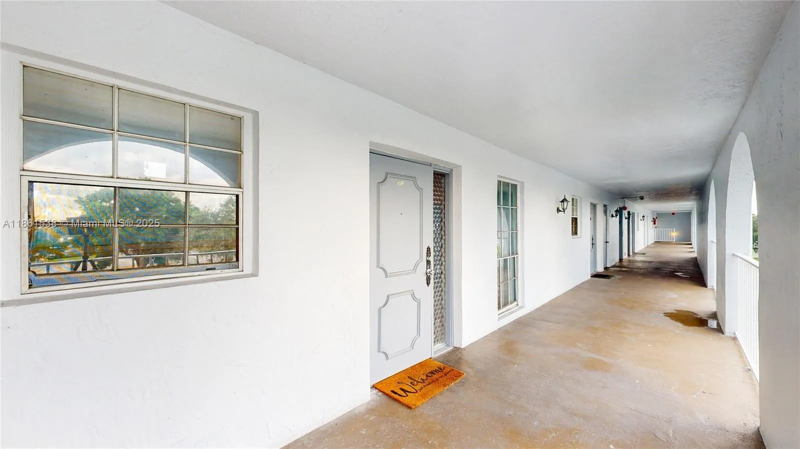 661 N University Dr # 302, Pembroke Pines FL 33024