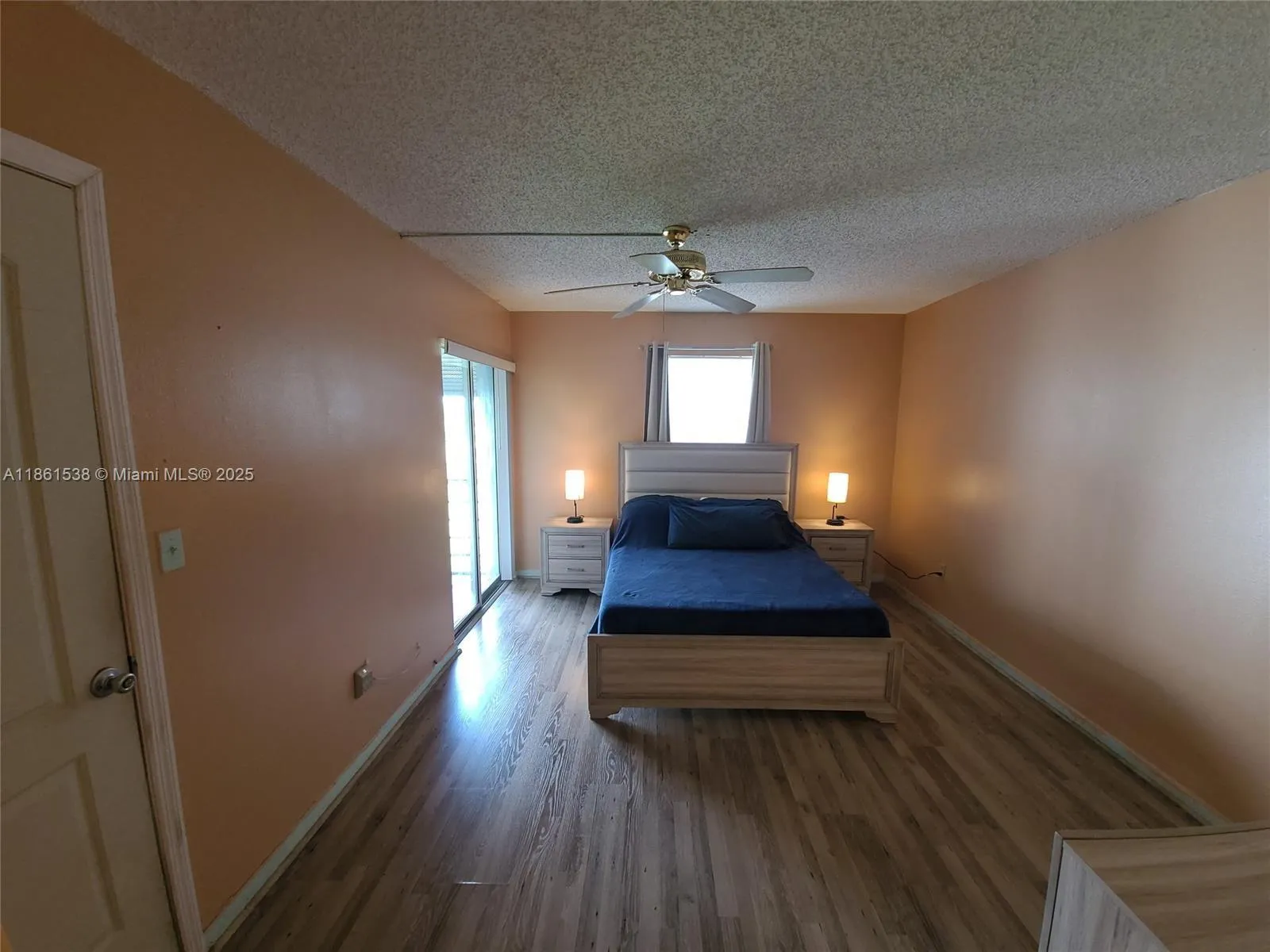 661 N University Dr # 302, Pembroke Pines FL 33024