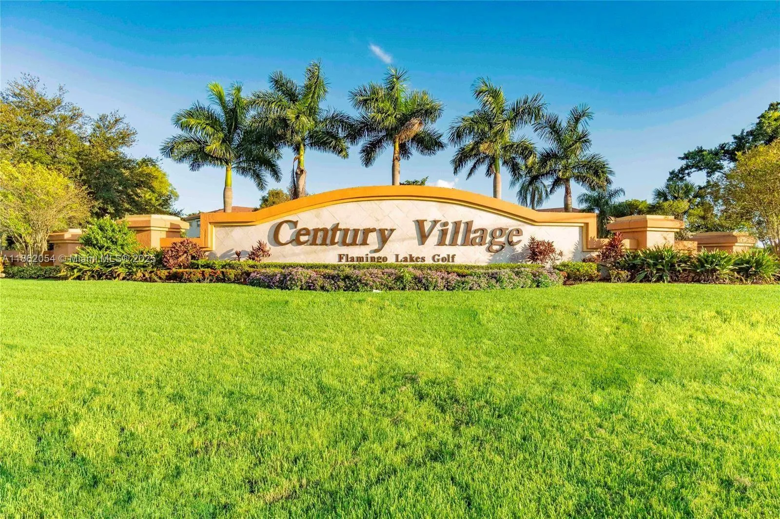 2 bedroom 1 bath for sale at 301 SW 135th Ave # 113C, Pembroke Pines FL 33027