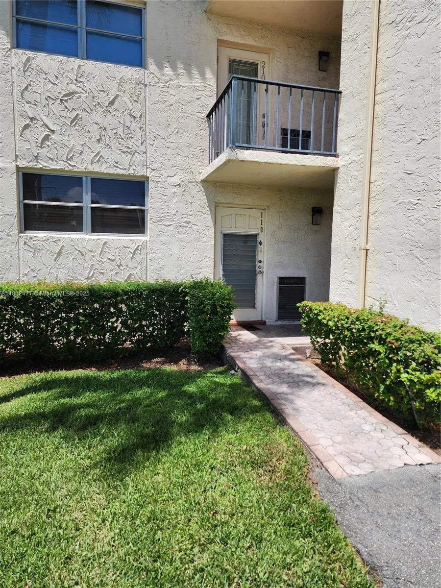 2 bedroom 2 bath for sale at 681 S Hollybrook Dr # 110, Pembroke Pines FL 33025