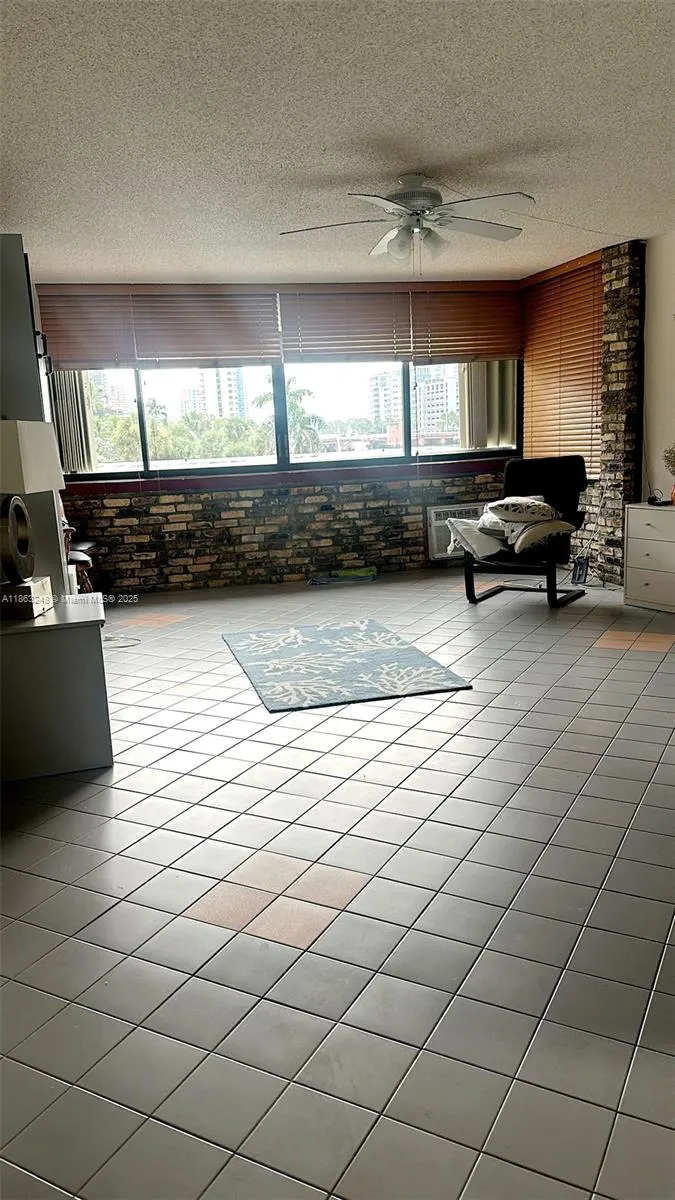 6484 Indian Creek Drive # 320, Miami Beach FL 33141