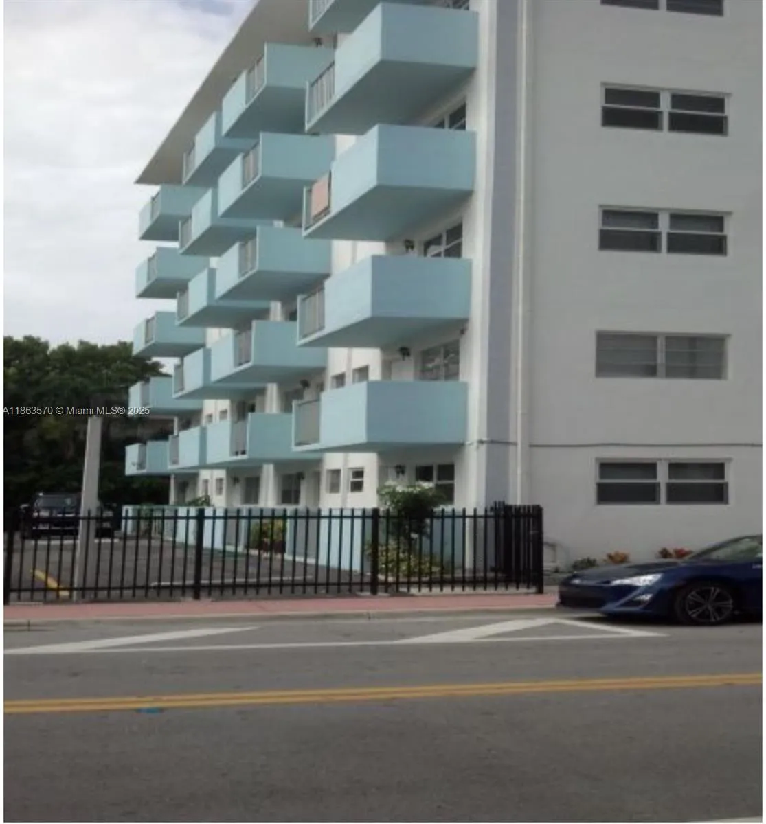 1 bedroom 1 bath for sale at 801 W Meridian Ave # 3B, Miami Beach FL 33139