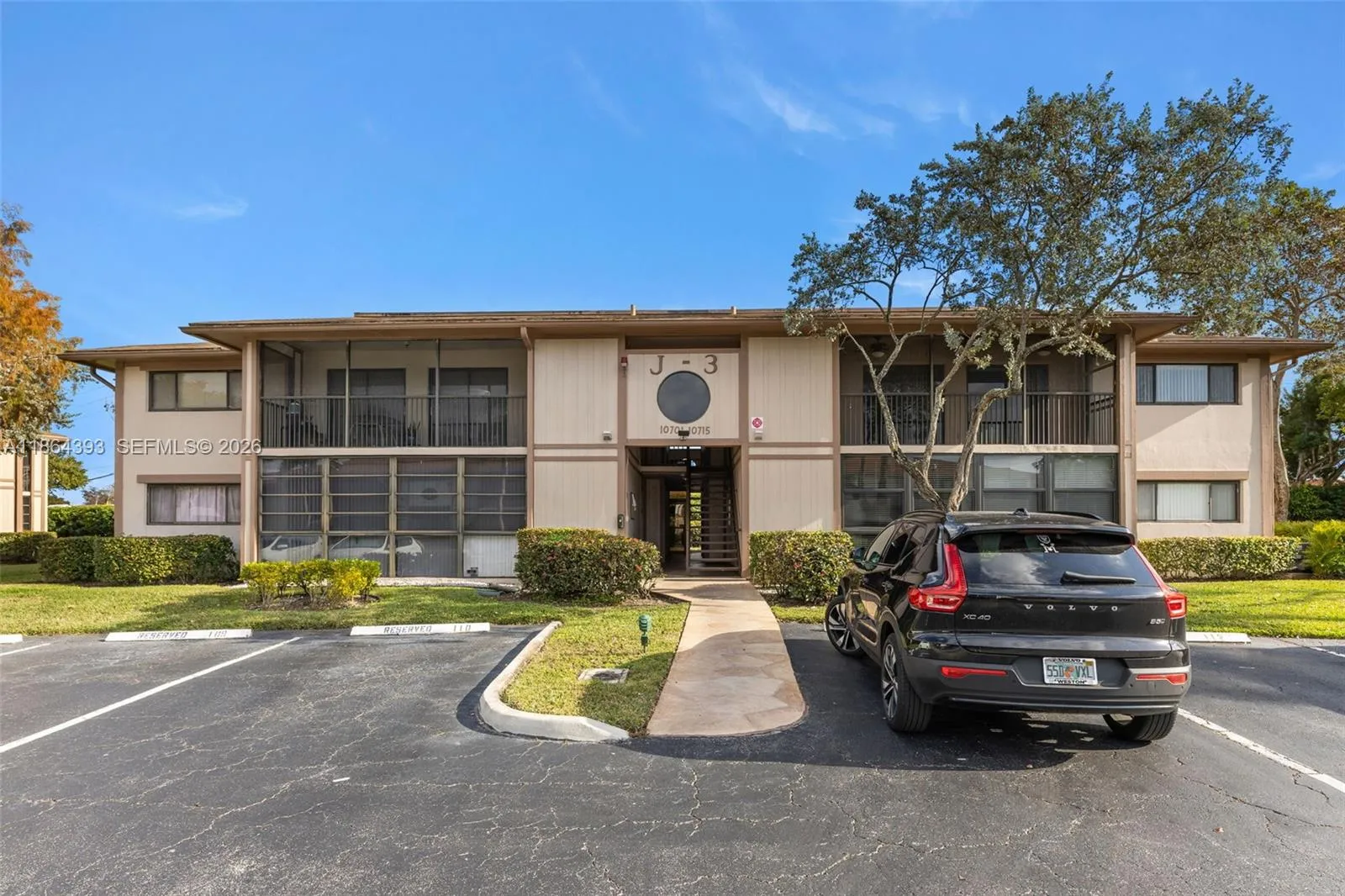 2 bedroom 2 bath for sale at 10709 W Clairmont Cir # 111, Tamarac FL 33321