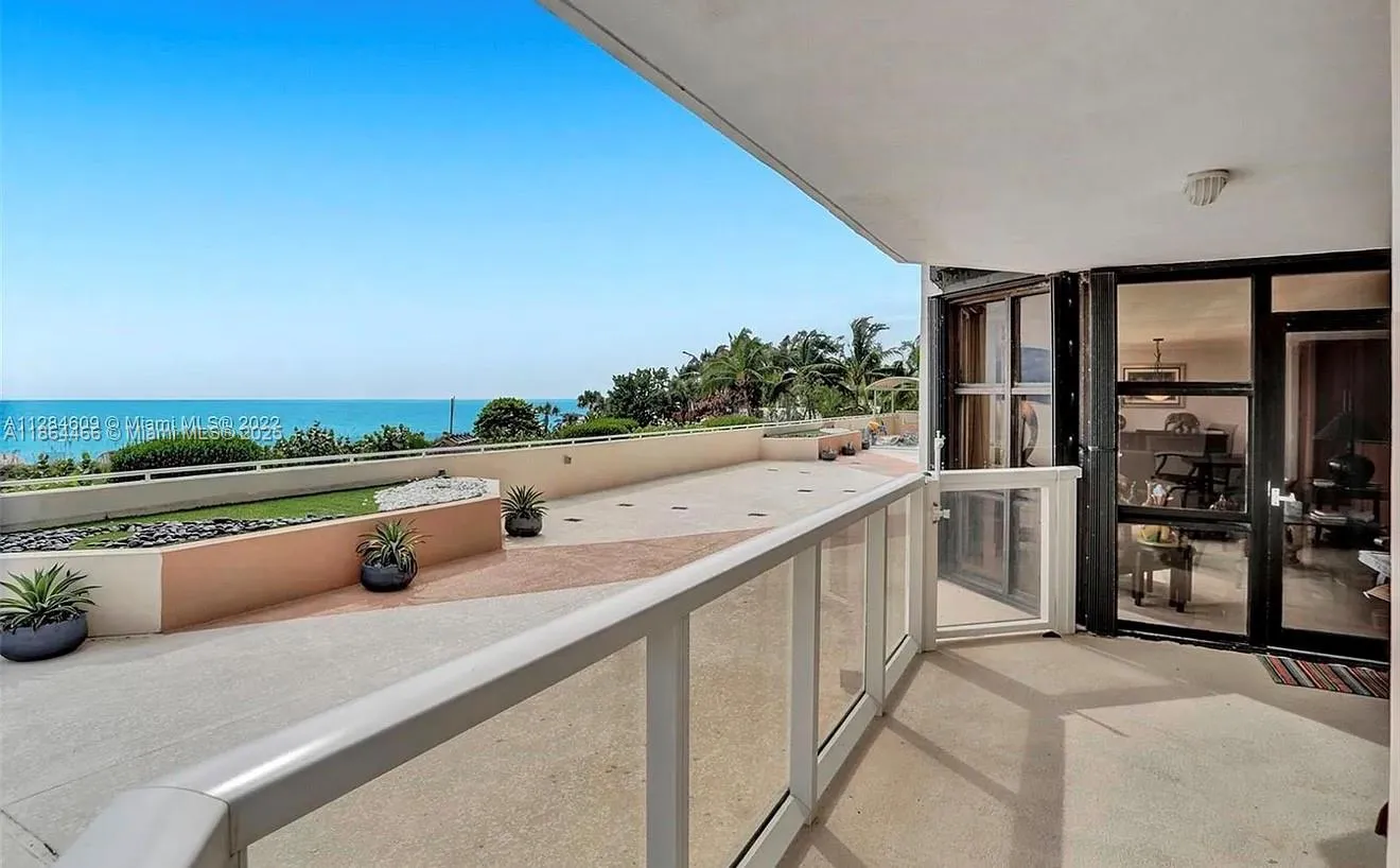 6423 E Collins Ave # 206, Miami Beach FL 33141