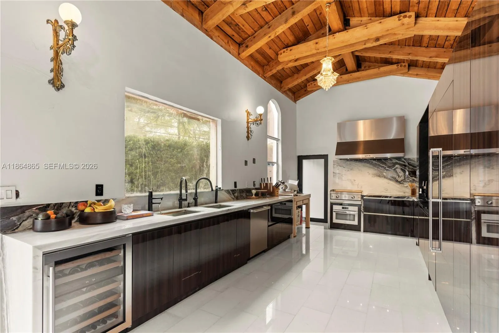 6350 Pinetree Dr, Miami Beach FL 33141