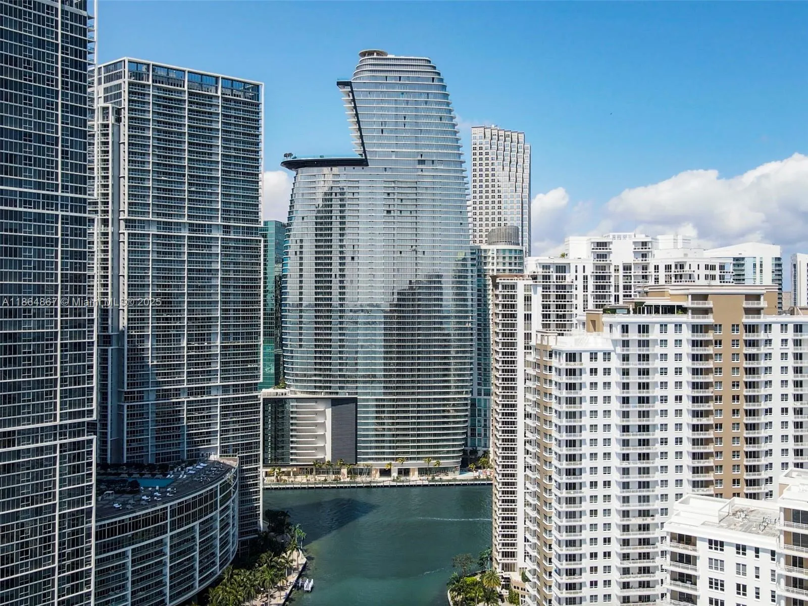 300 Biscayne Blvd Way # 2505, Miami FL 33131