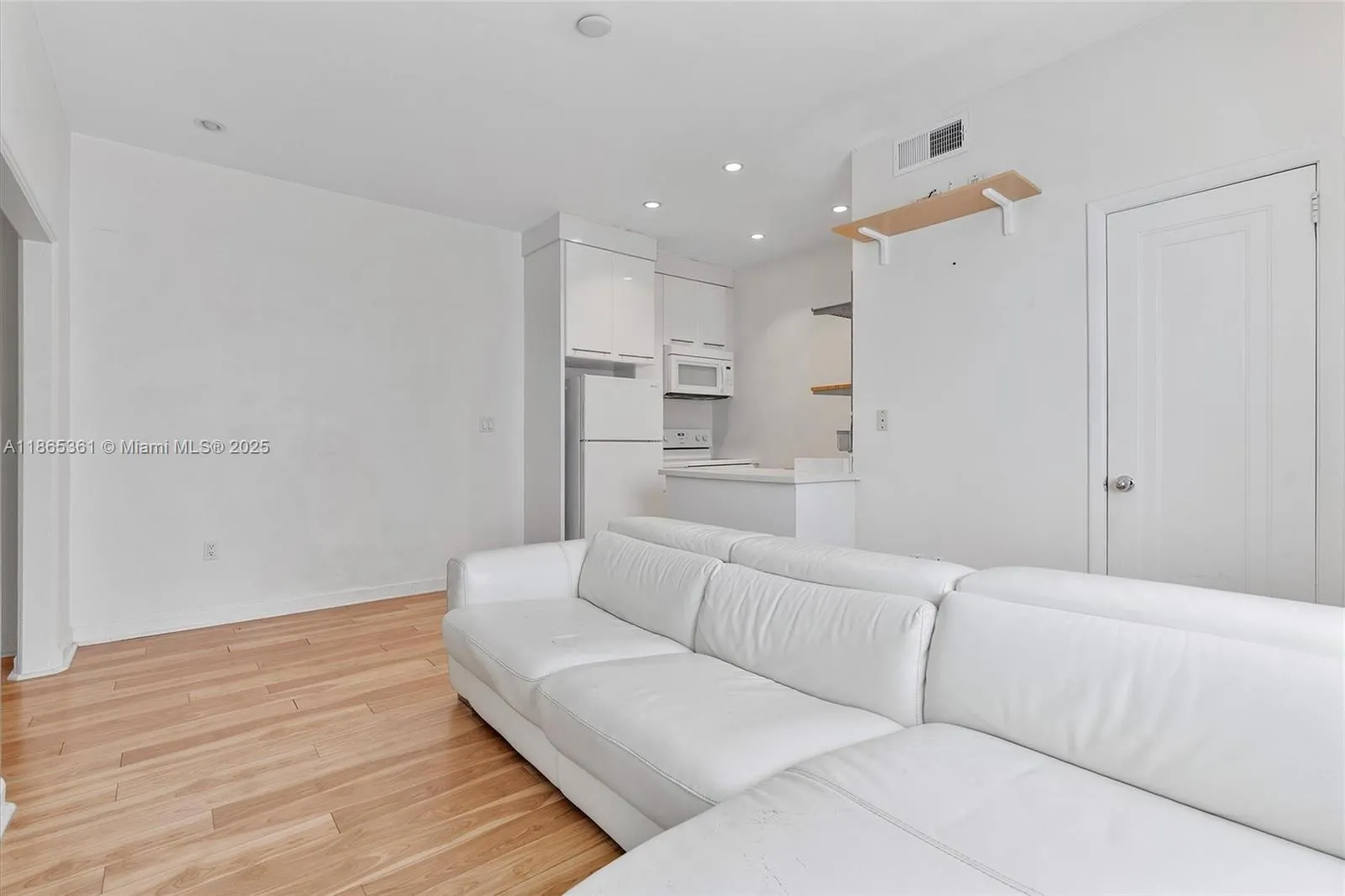 1211 Pennsylvania Ave # E1, Miami Beach FL 33139