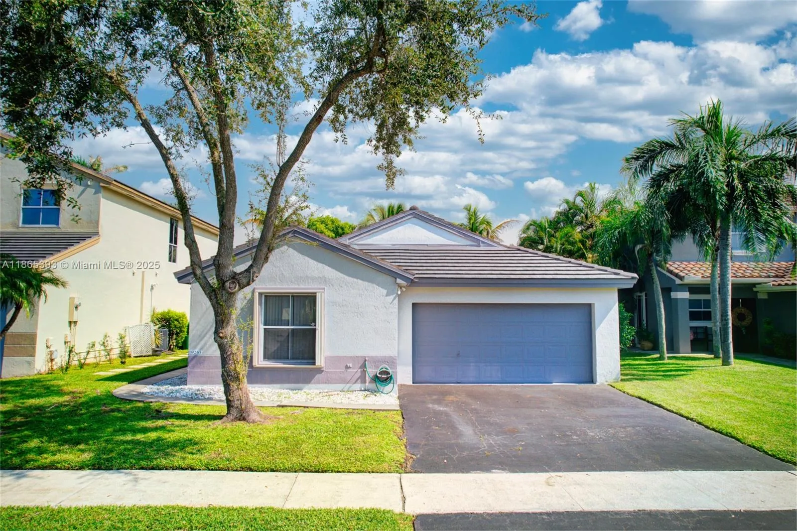 19253 NW 22nd St, Pembroke Pines FL 33029