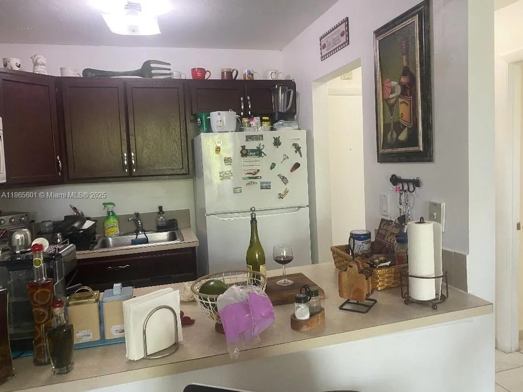 1990 Marseille Dr # 201, Miami Beach FL 33141