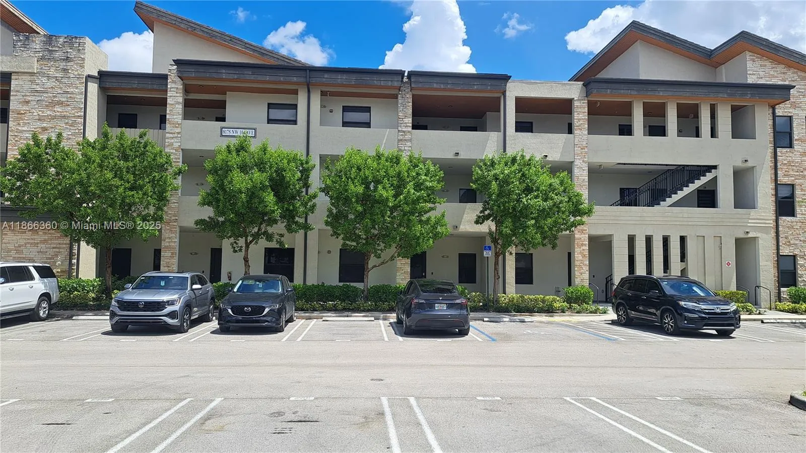 8175 NW 104th Ave # 35, Doral FL 33178