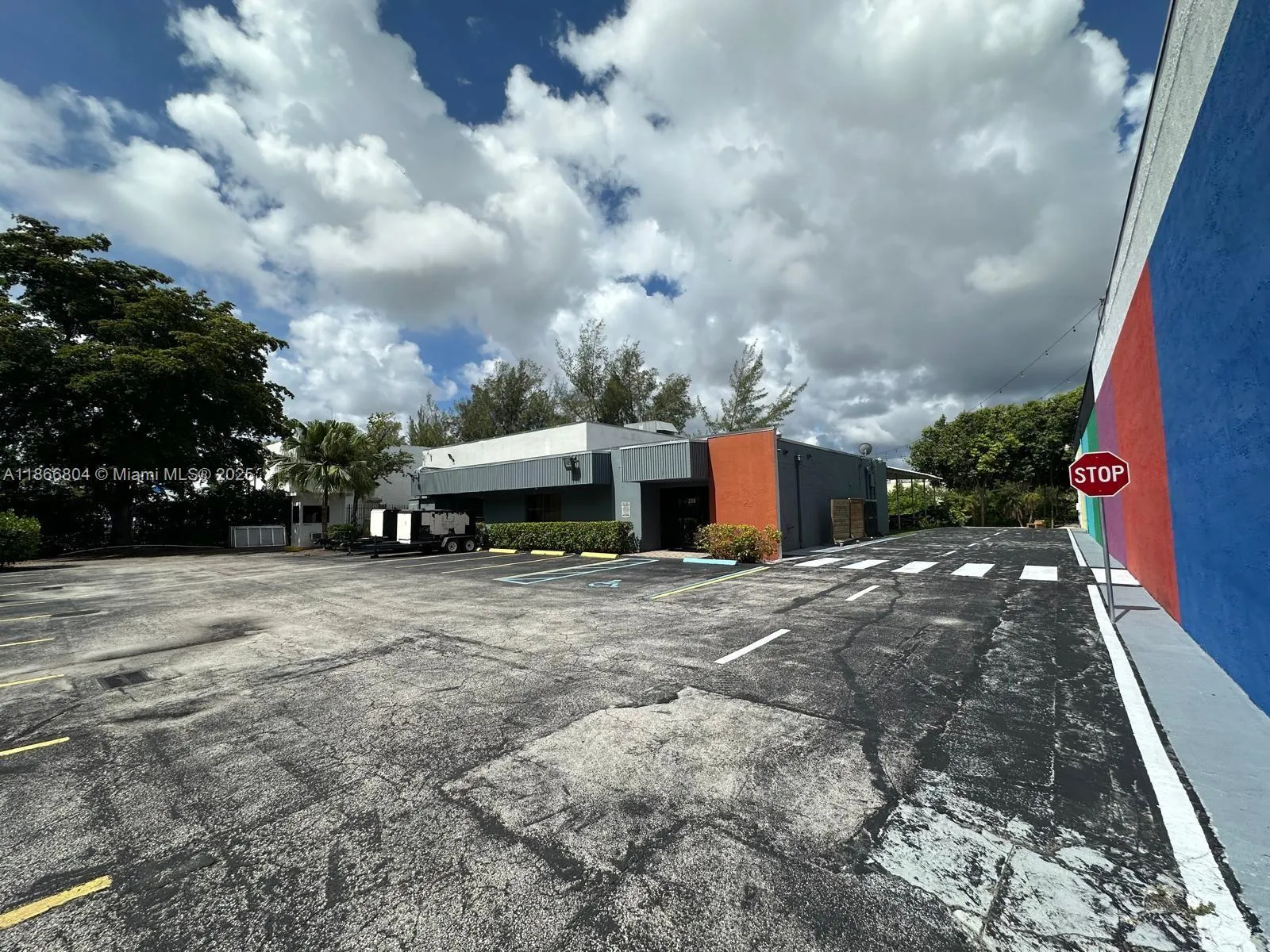 2350 NW 96th Ave, Doral FL 33172