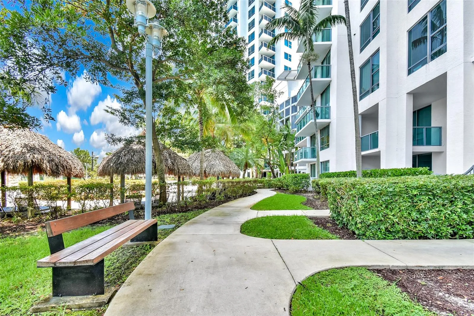 2681 N Flamingo Rd # 1103S, Sunrise FL 33323