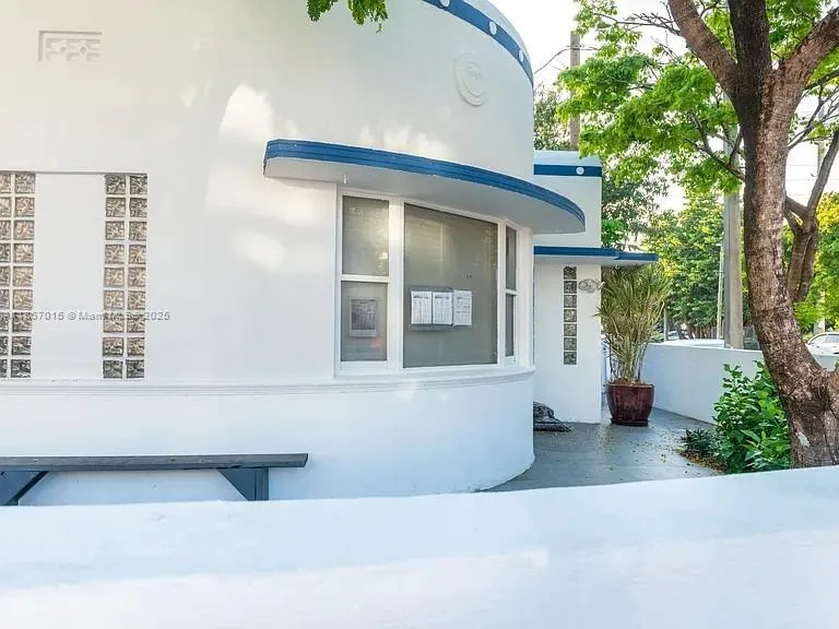 1 bedroom 1 bath for sale at 8101 Harding Ave, Miami Beach FL 33141