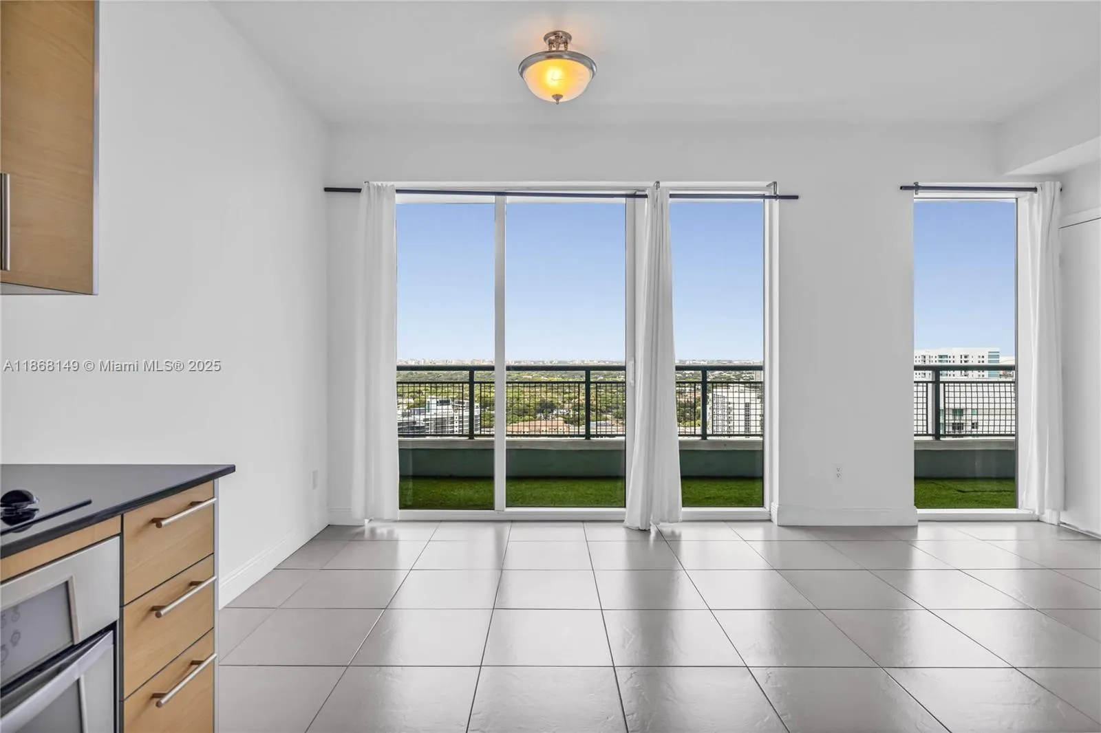 60 SW 13th St # 2119, Miami FL 33130