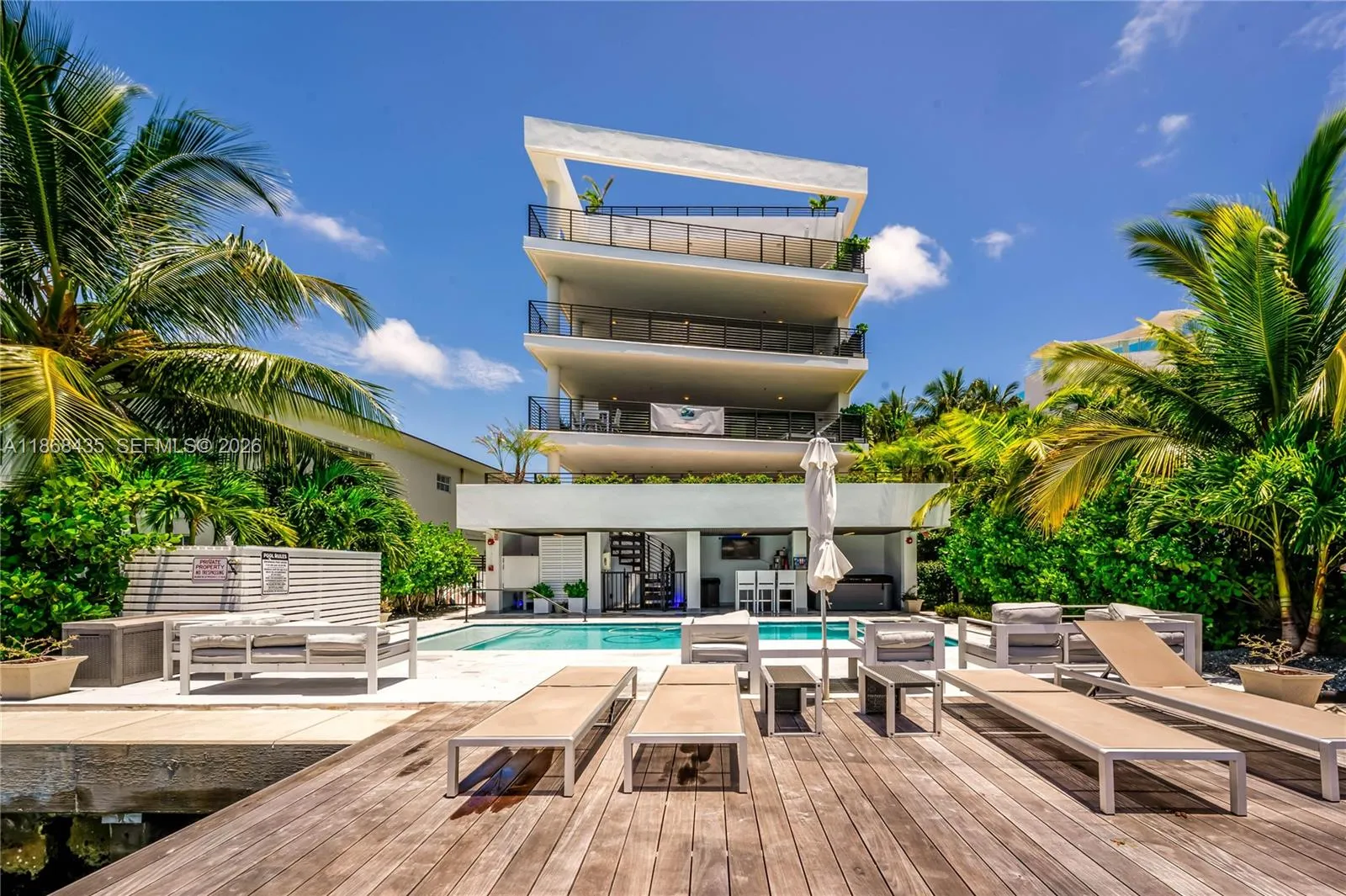 1930 Bay Rd Third Level Un # 2, Miami Beach FL 33141