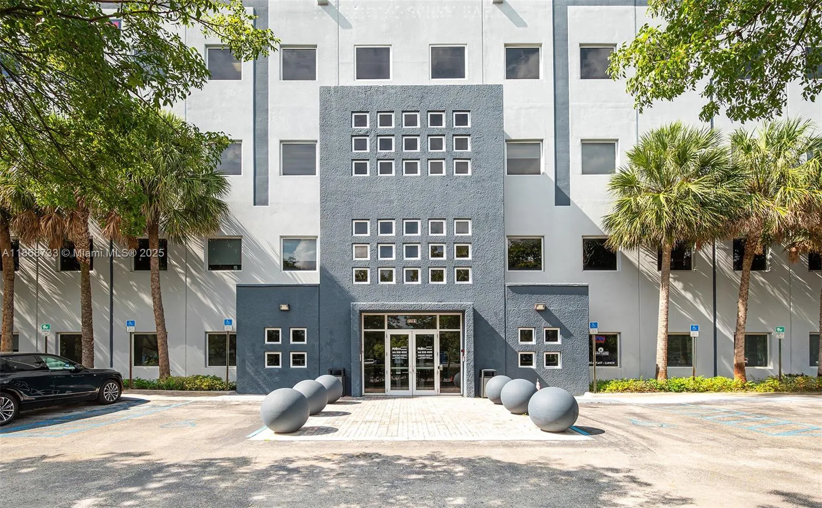 7791 NW 46th St # 428, Doral FL 33166