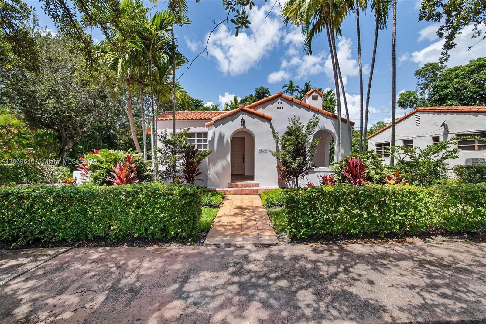 3 bedroom 2 bath for sale at 820 Lorca St, Coral Gables FL 33134