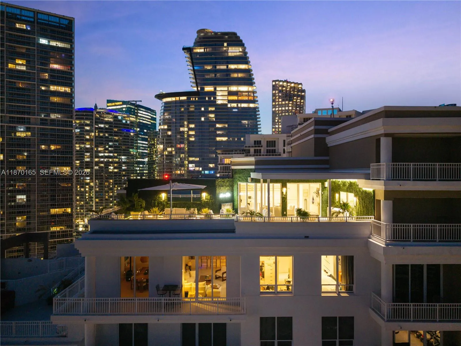 801 Brickell Key Blvd, Miami FL 33131