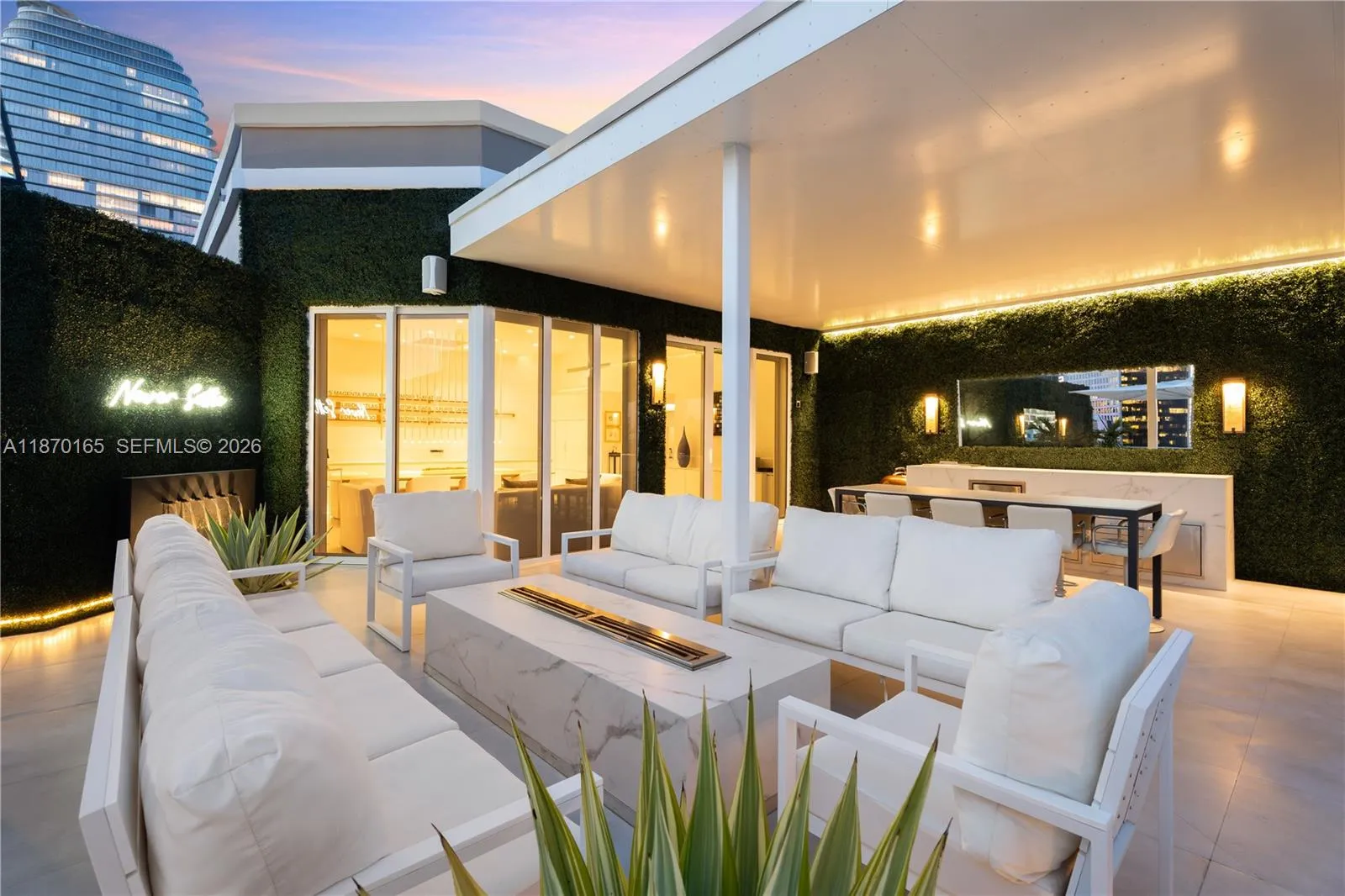 801 Brickell Key Blvd, Miami FL 33131