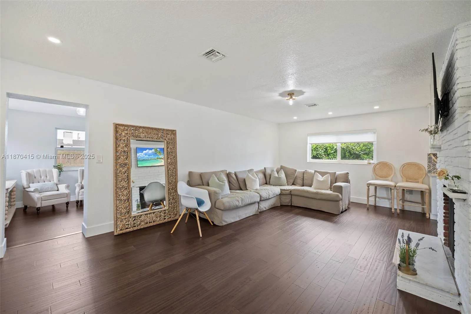 9620 Jamaica Dr, Cutler Bay FL 33189