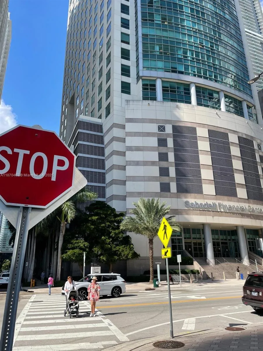 1155 Brickell Bay Dr # 805, Miami FL 33131