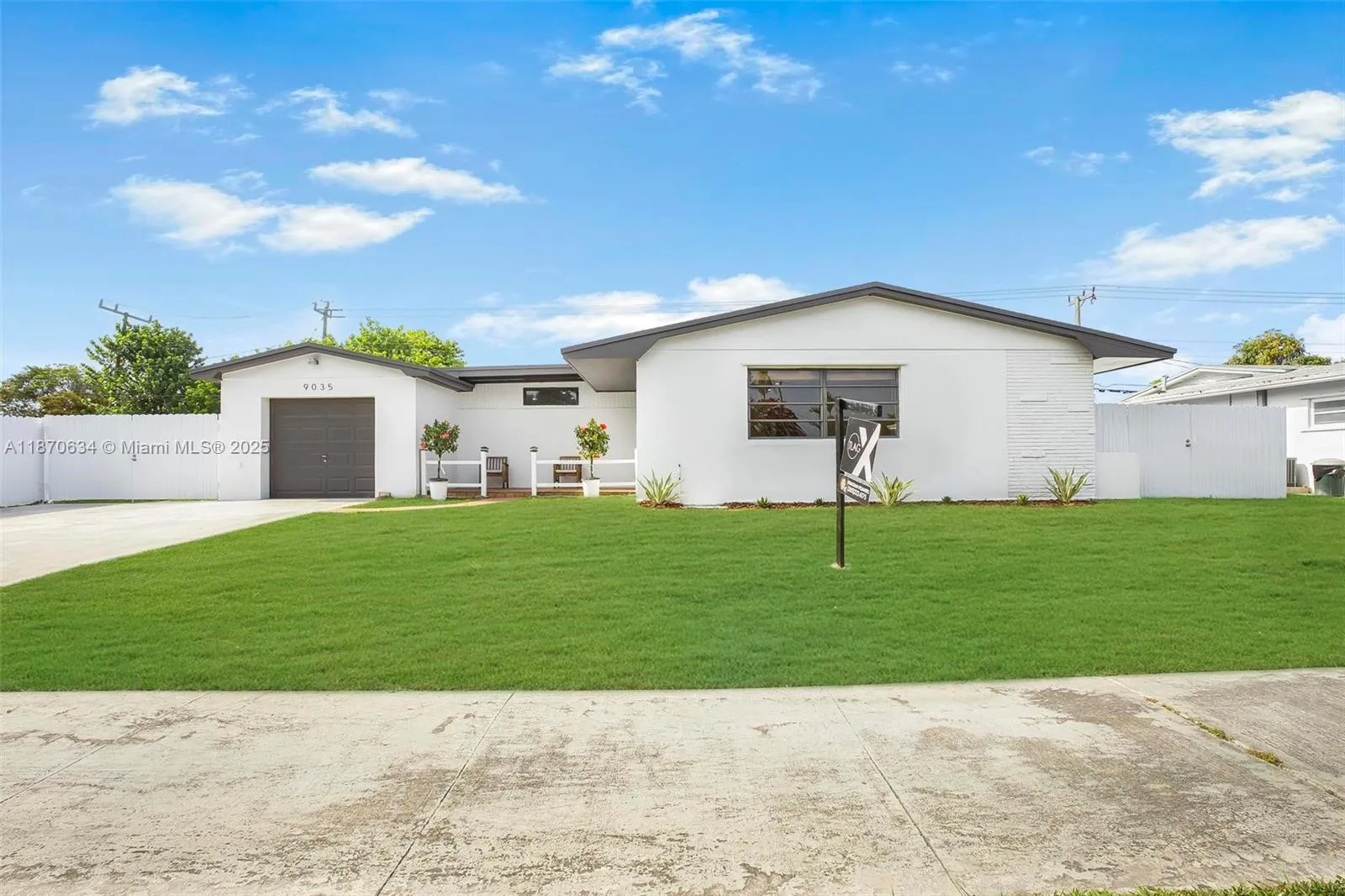 3 bedroom 2 bath for sale at 9035 SW 198th Ter, Cutler Bay FL 33157