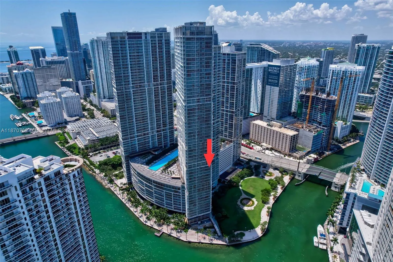 2 bedroom 2 bath for sale at 465 Brickell Ave # 2002, Miami FL 33131