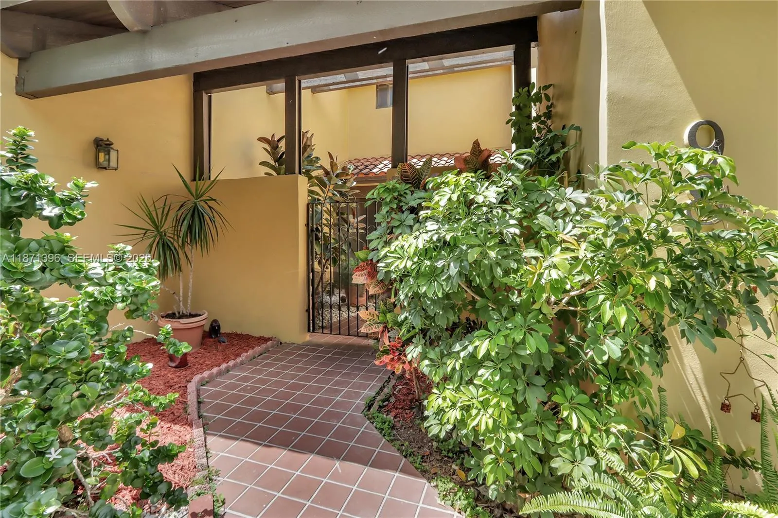 9845 Costa Del Sol Blvd # 103, Doral FL 33178