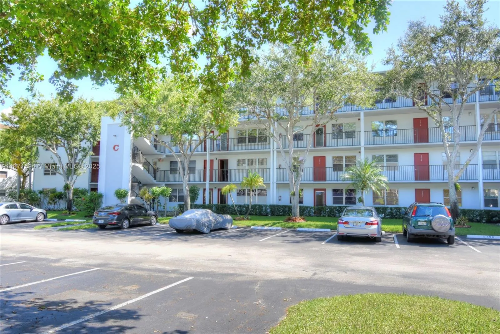 1401 SW 134th Way # 402C, Pembroke Pines FL 33027