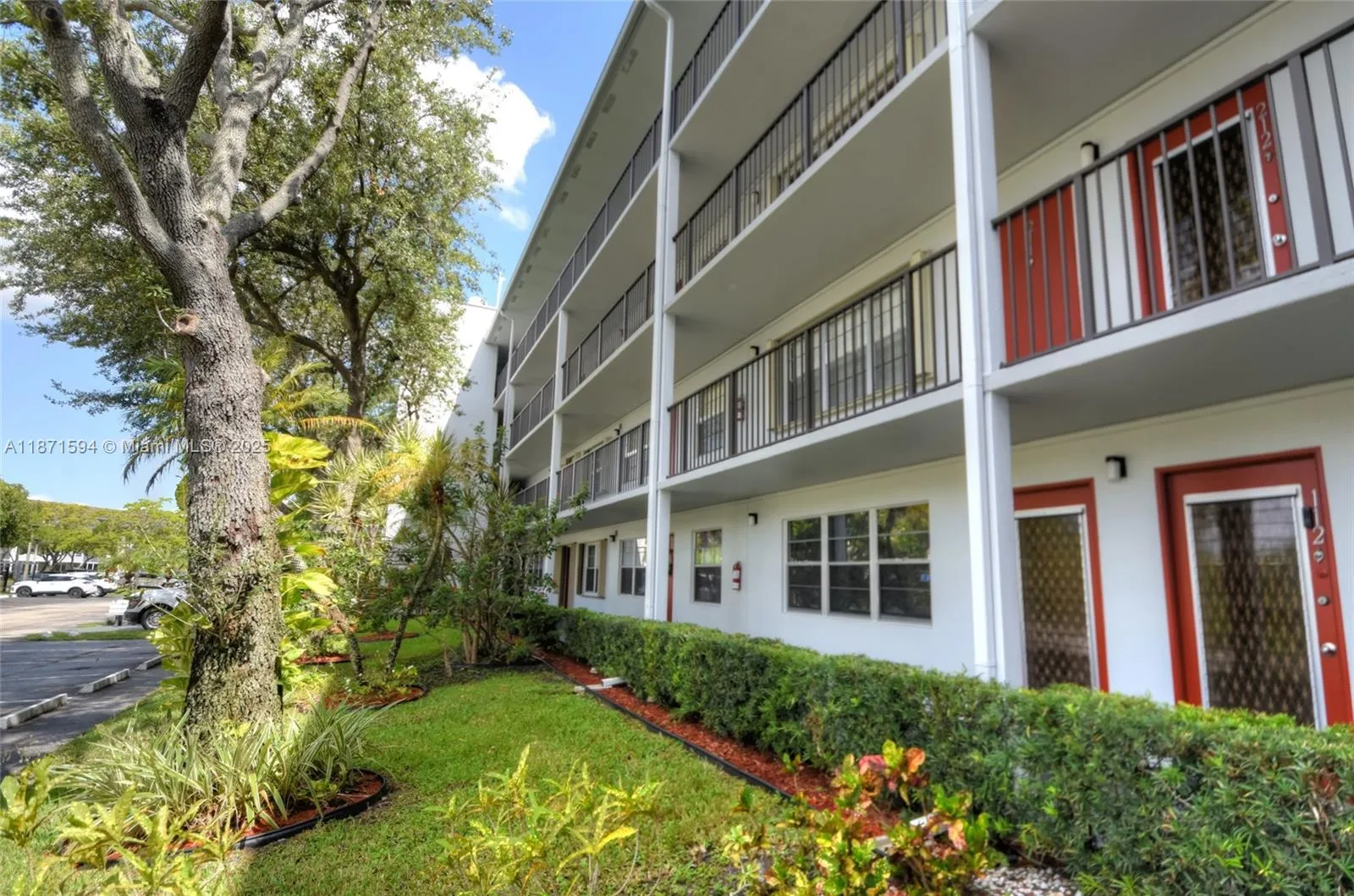 1401 SW 134th Way # 402C, Pembroke Pines FL 33027