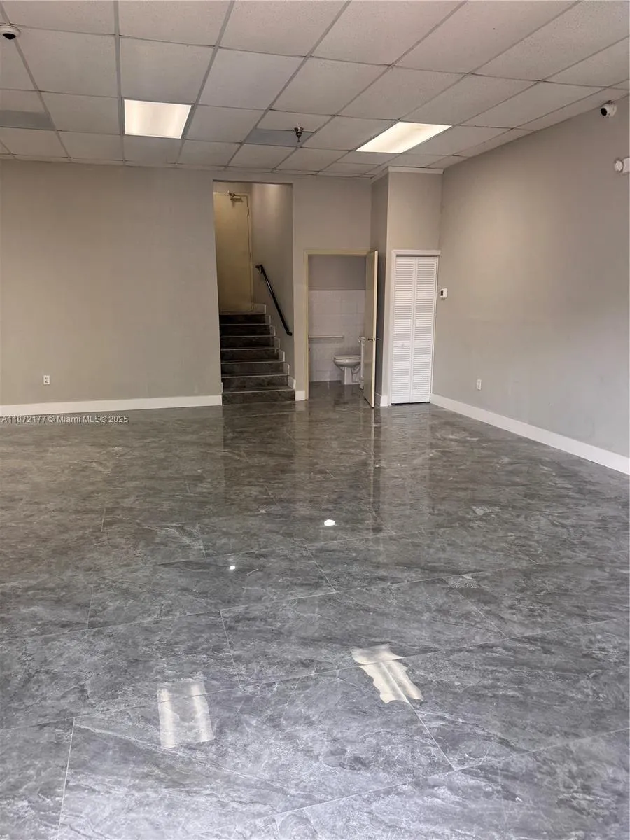 2310 NW 102nd Pl, Doral FL 33172