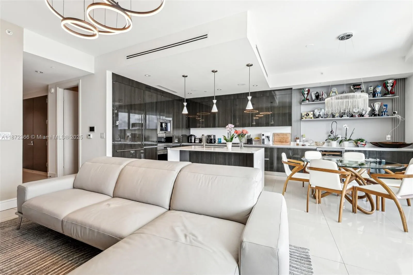 3250 NE 188th St, Aventura FL 33180