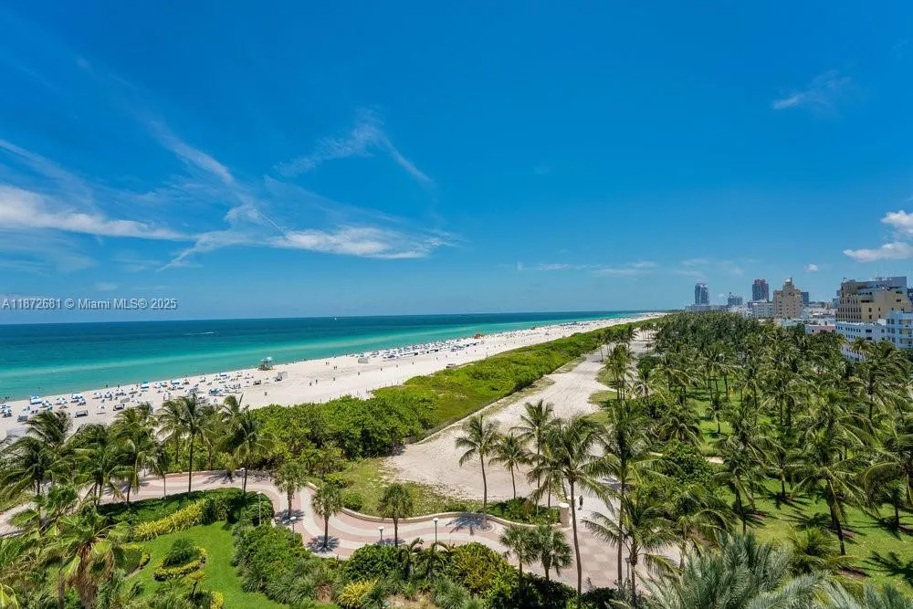 2 bedroom 2 bath for sale at 1455 Ocean Dr # 904, Miami Beach FL 33139