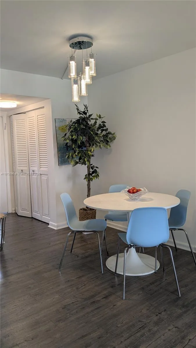 1 bedroom 1 bath for sale at 233 Preston F # 233, Boca Raton FL 33434