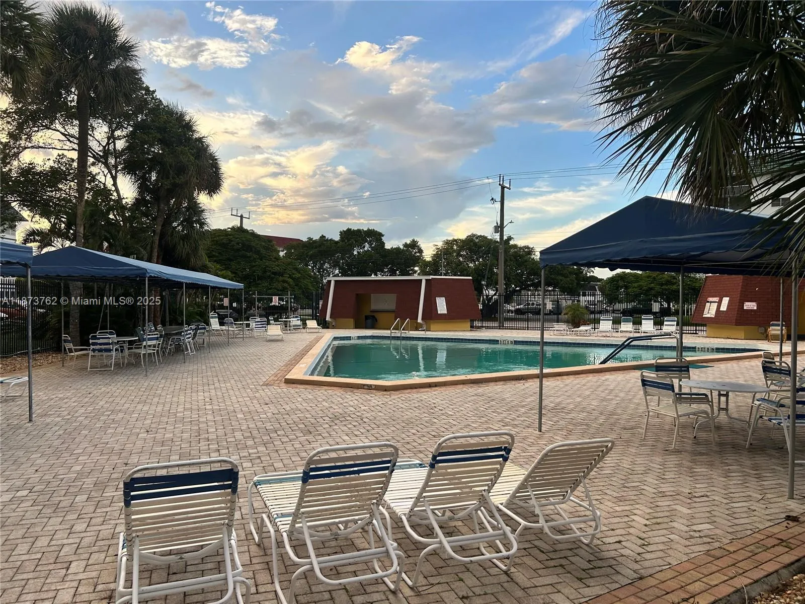 4740 NW 21st St # 306, Lauderhill FL 33313