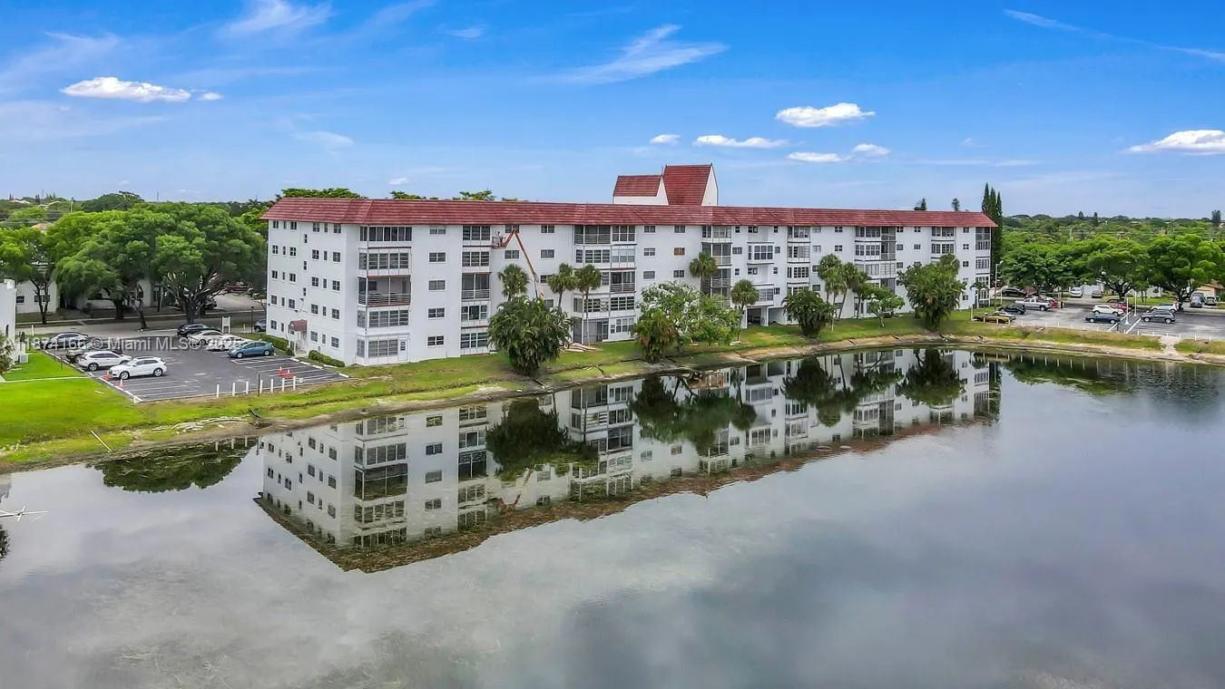 4750 NW 22nd Ct # 114, Lauderhill FL 33313
